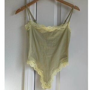 NWT Skims Fits Everybody Lace Cami Bodysuit SMALL